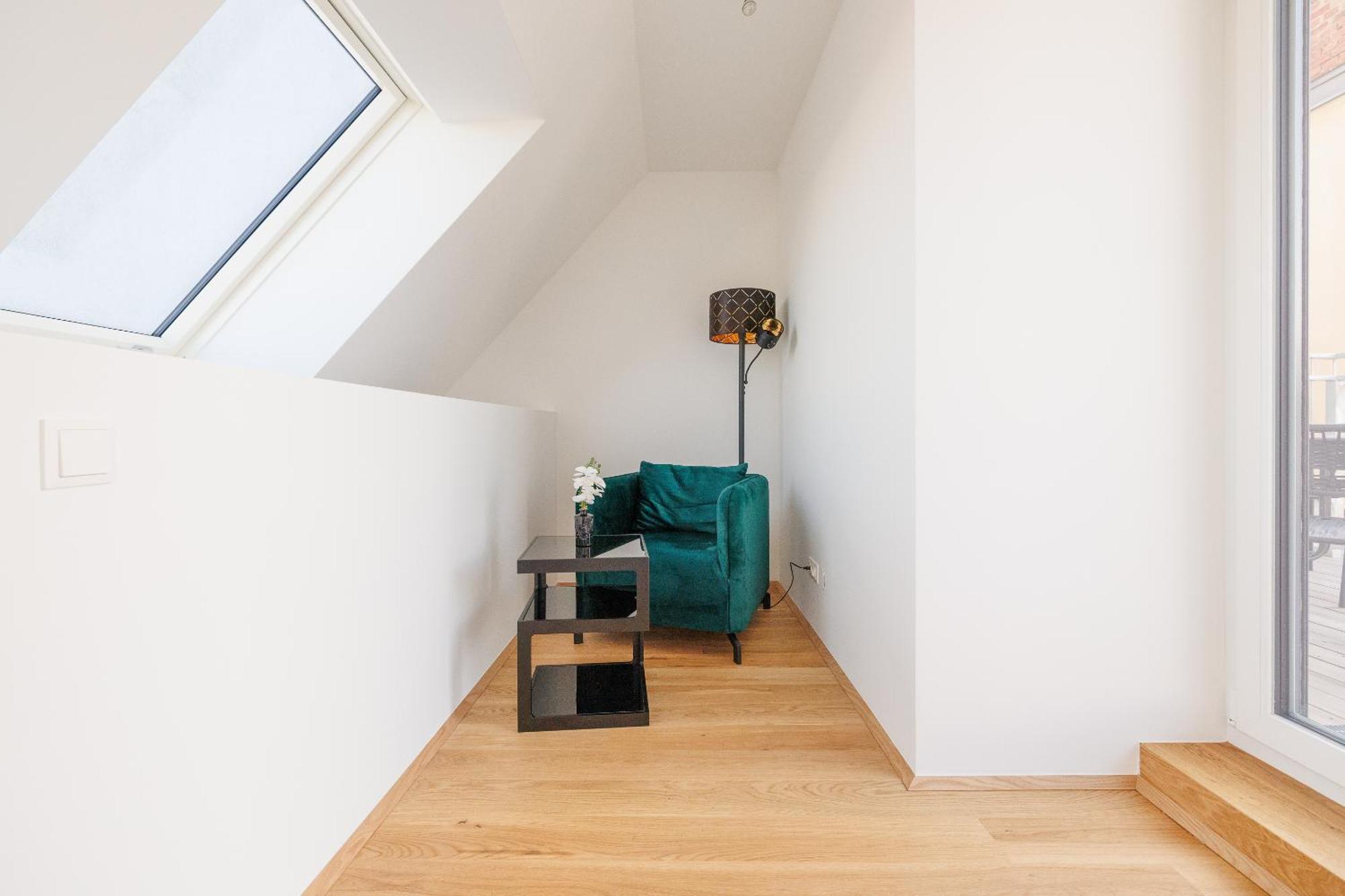 Symphony Apartments 42 - Modern Loft With Terrace And Grill In Central Location Bécs Kültér fotó