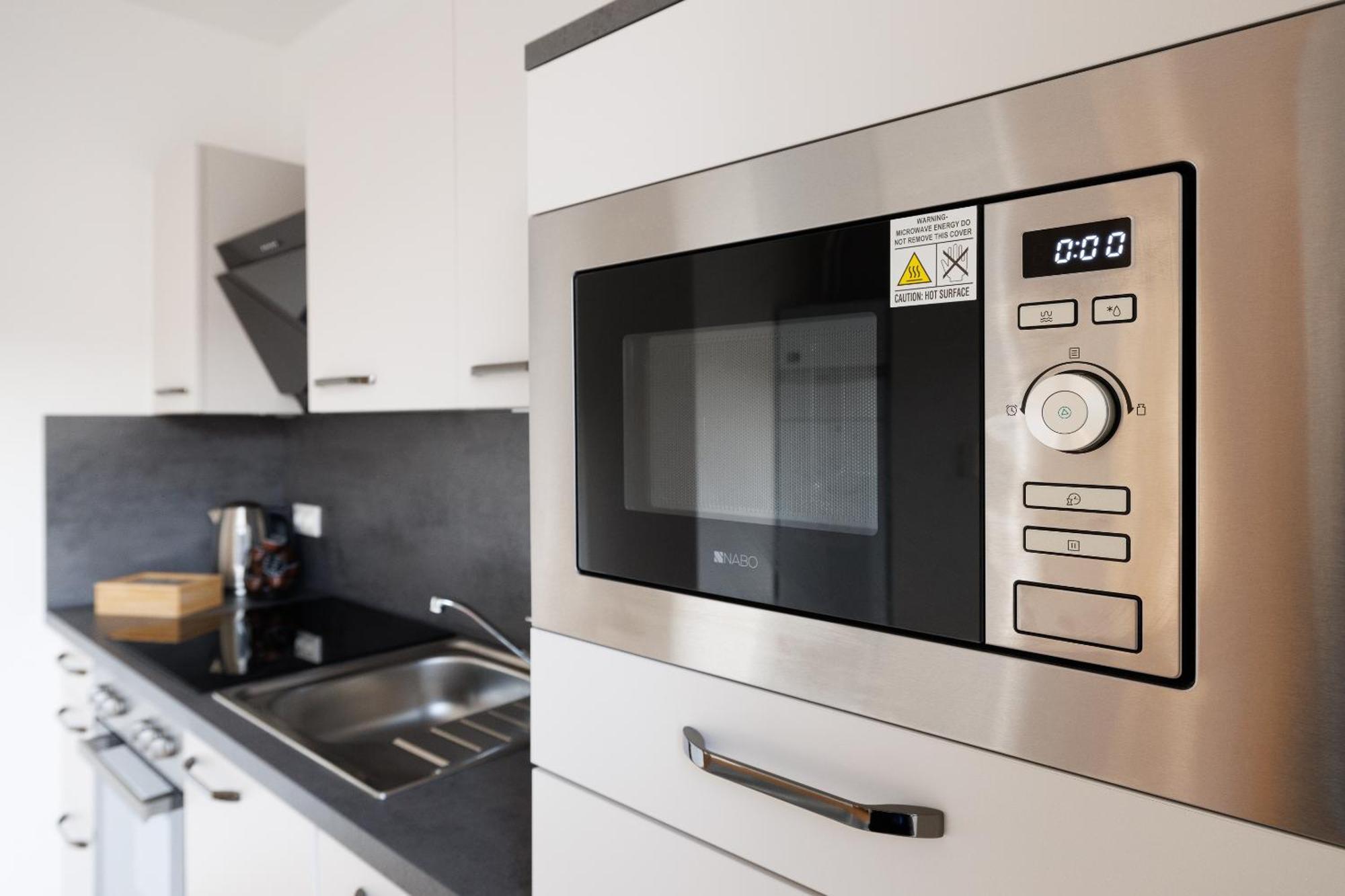 Symphony Apartments 42 - Modern Loft With Terrace And Grill In Central Location Bécs Kültér fotó
